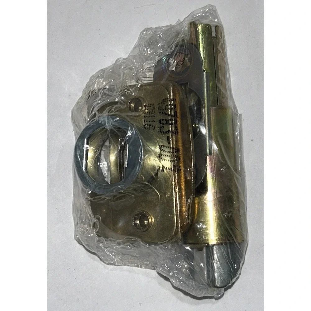 Kwikset Abbey Polished Brass Passage Hall/Closet Door Knob (97200-828) Brand New